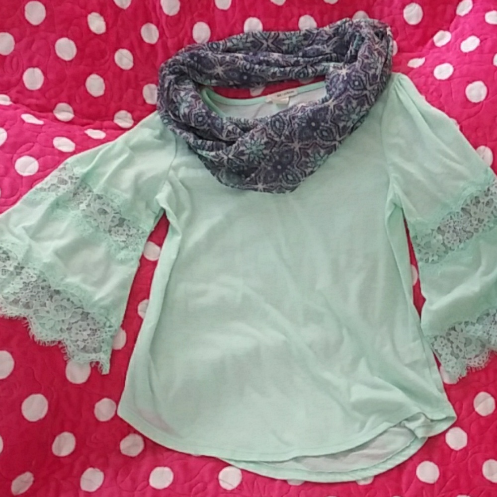 Self esteem blouse with scarf